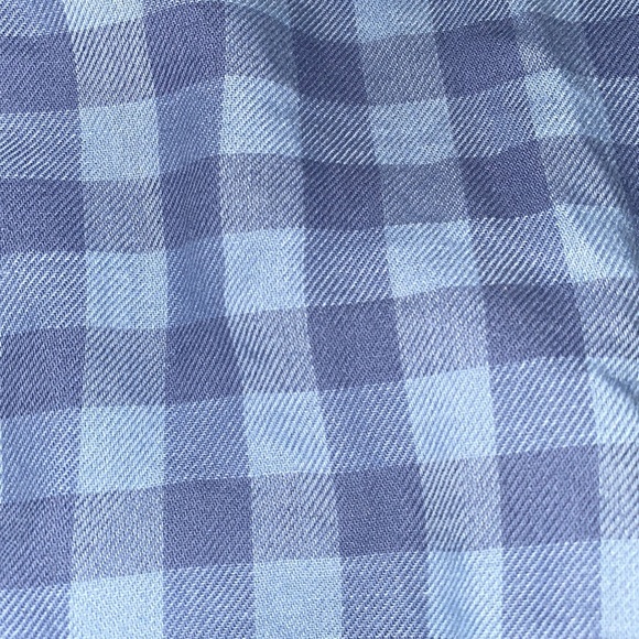 Vineyard vines blue plaid button down size s(8-10) - Picture 2 of 2